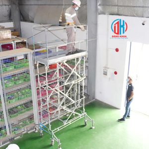 Giàn giáo di động 2m5 4 giàn giáo di động 2m5